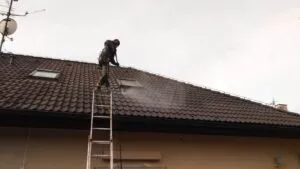 Čištění střechy Bramac Kostelec