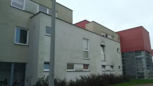 Odstranění zelených povlaků plísní, řas a mechů a špíny čištění a mytí