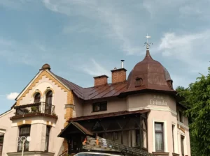 Airless stříkání plechu RAL 8017