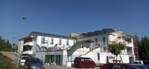 Čištění a nátěr fasády