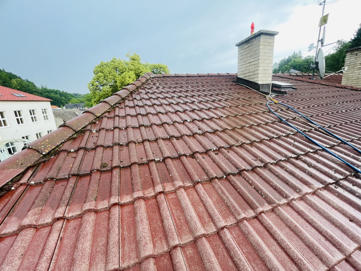 Čištění střechy bramac Hradec Králové